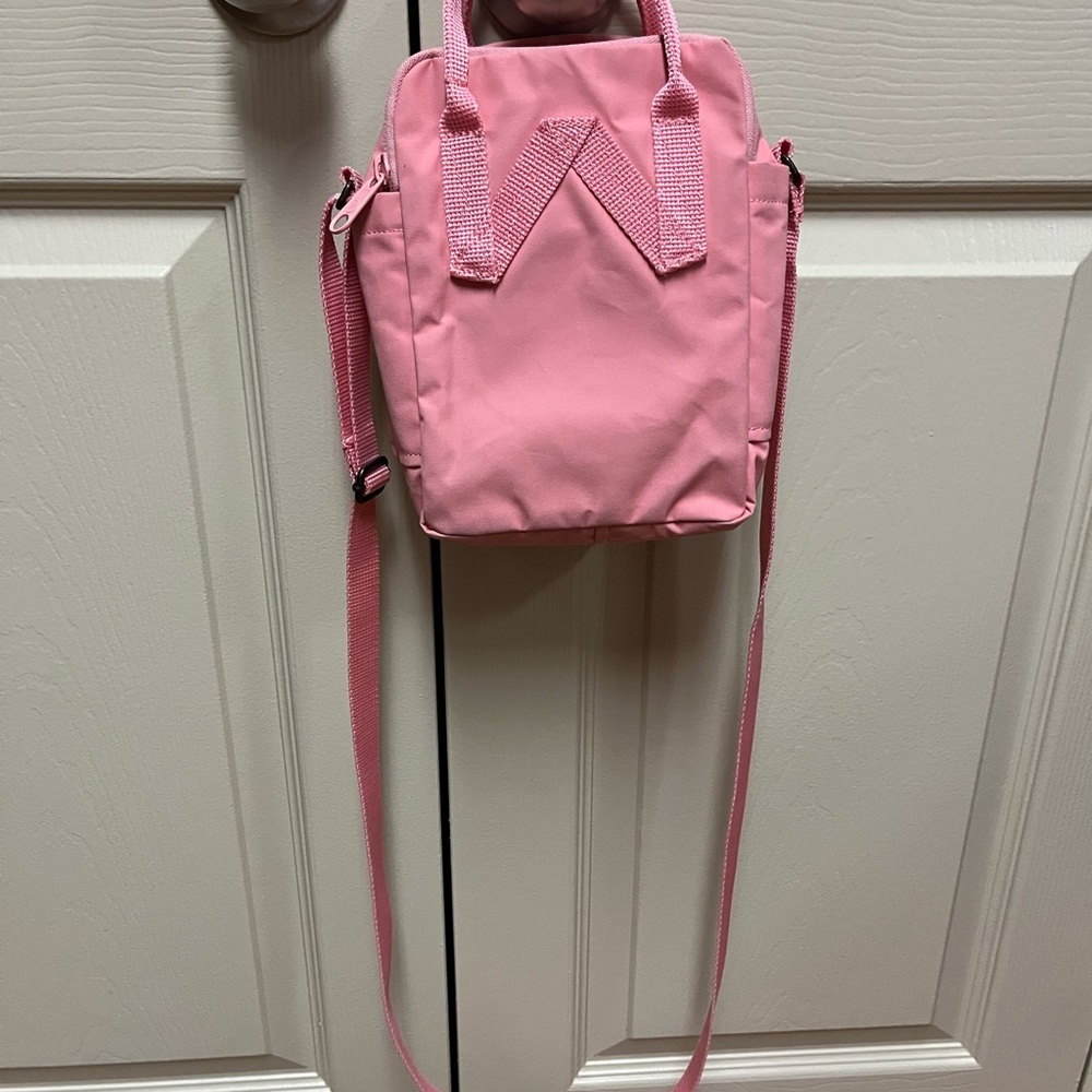 Fjällräven Pink Sling Crossbody Purse - Picture 8 of 8
